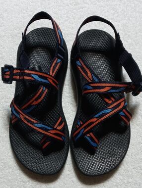 CHACO CLASSIC SANDALS  Size 9 Women's